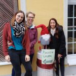 Mitarbeiter-Adventmarkt-Kastell-Dornau